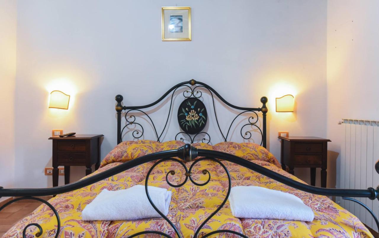 Agriturismo Ponte Di Riocchio Gubbio Kültér fotó
