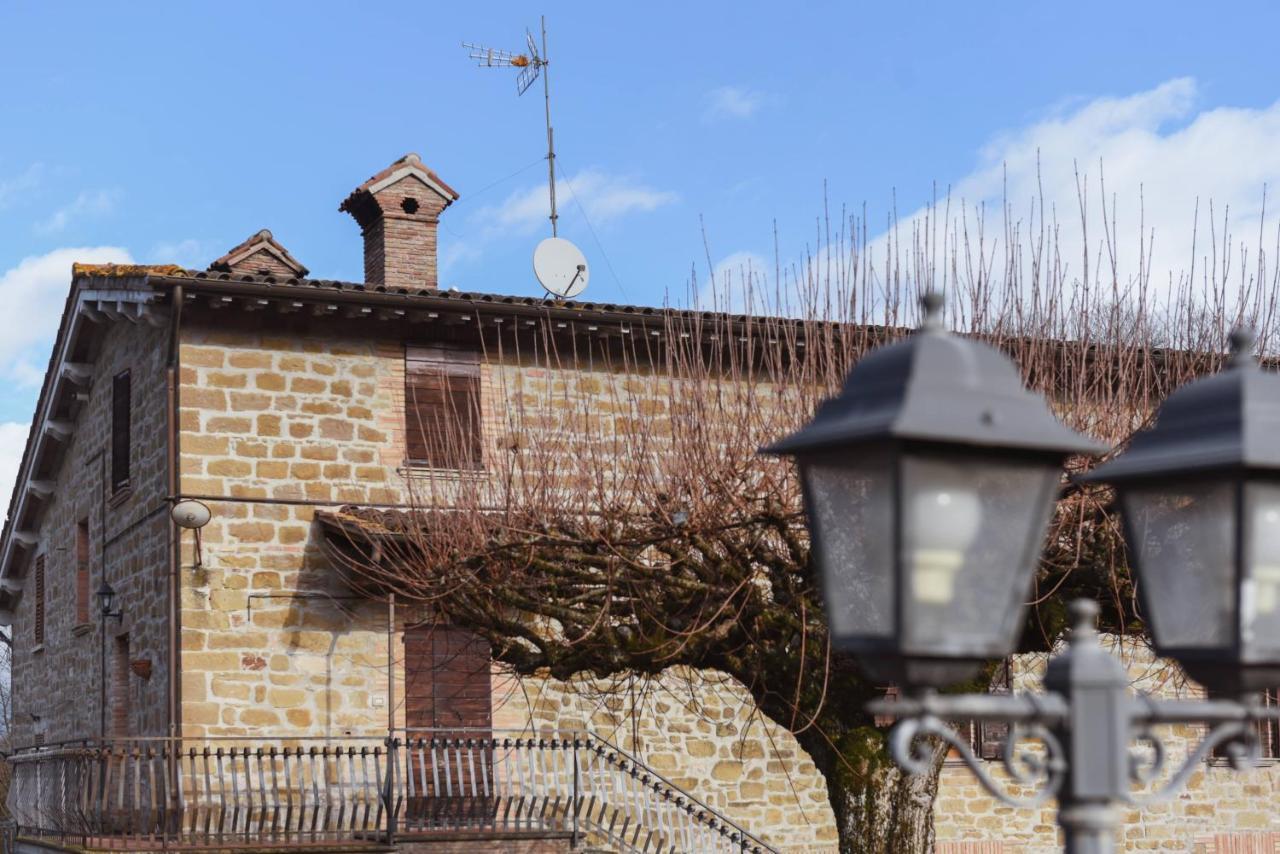 Agriturismo Ponte Di Riocchio Gubbio Kültér fotó