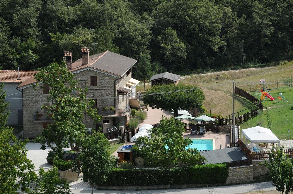 Agriturismo Ponte Di Riocchio Gubbio Kültér fotó