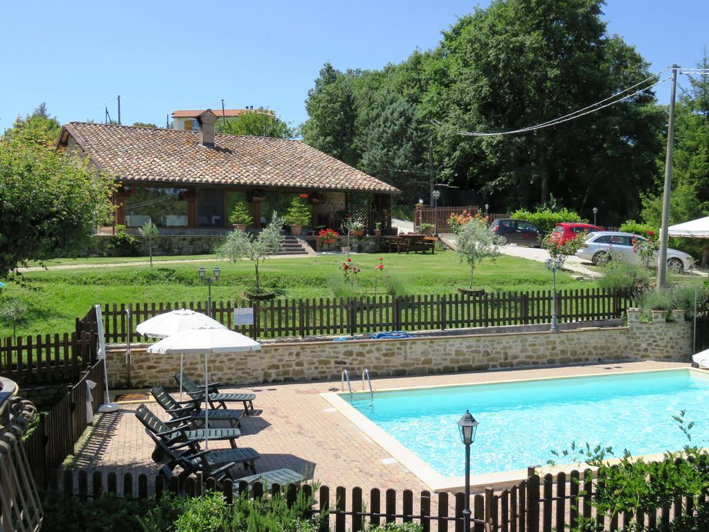 Agriturismo Ponte Di Riocchio Gubbio Kültér fotó
