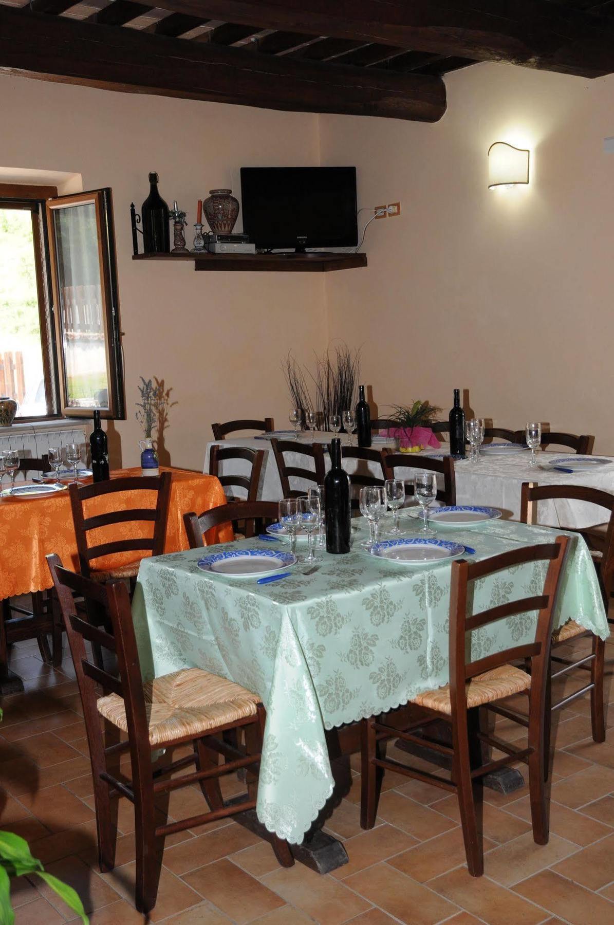 Agriturismo Ponte Di Riocchio Gubbio Kültér fotó